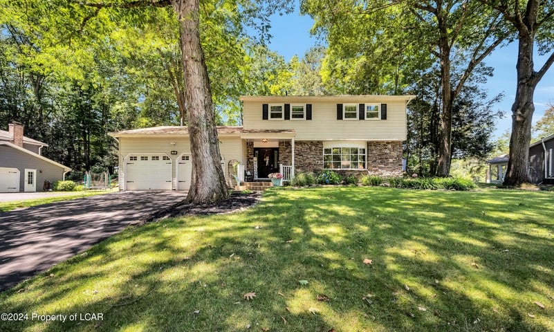 131 White Birch Lane Dallas, PA for sale